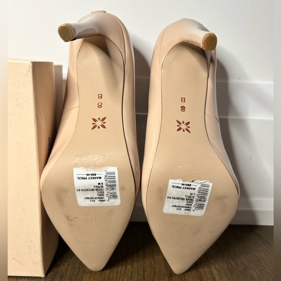 BCBGeneration - BCBGeneration Women Heidi Smooth Patent Shell Pumps - Picture 6 of 6